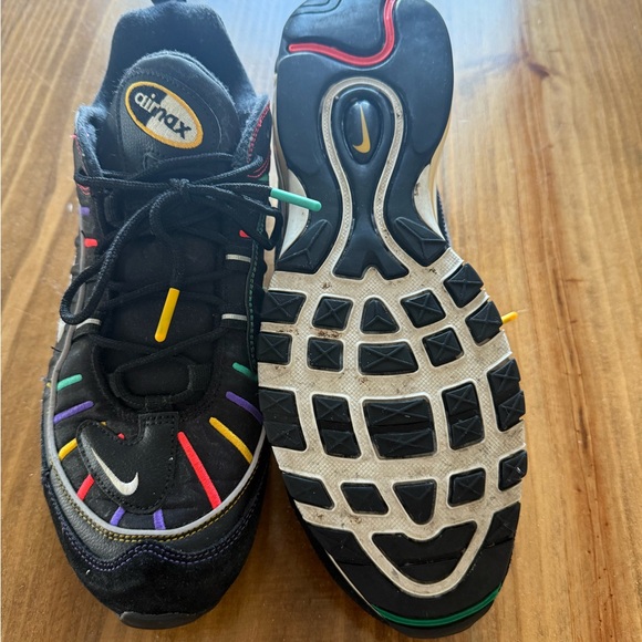 Nike Black Multicolor Athletic Shoes - Picture 2 of 2